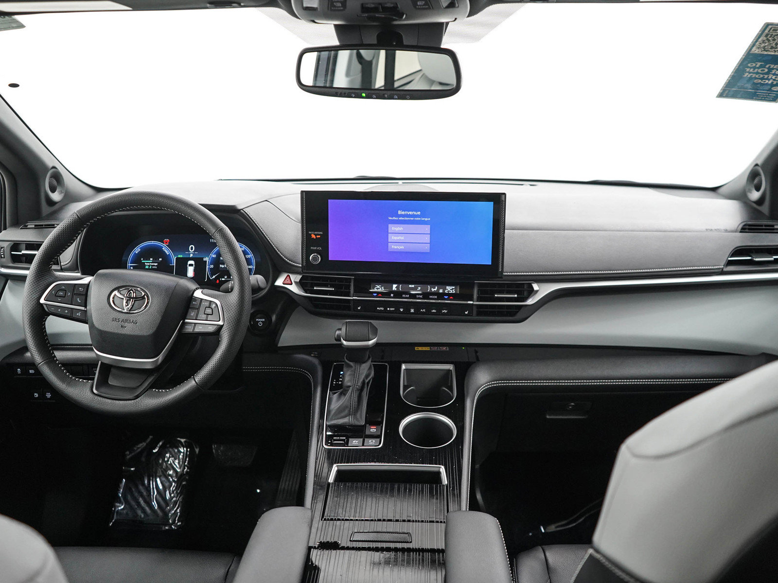 Used 2026 Toyota Sienna AWD image 14