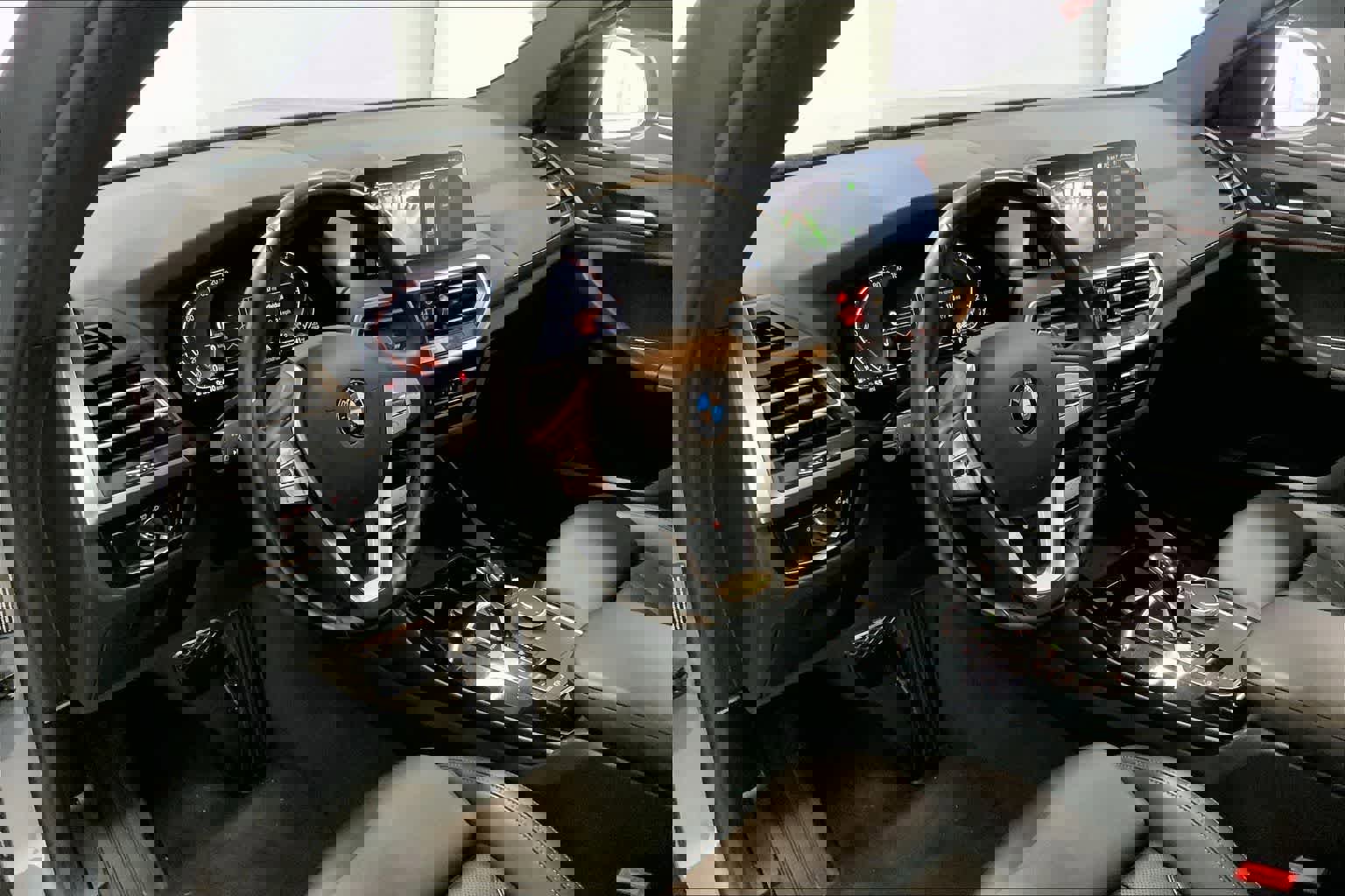 Used 2024 BMW X3 xDrive30i w/ Convenience Package image 2