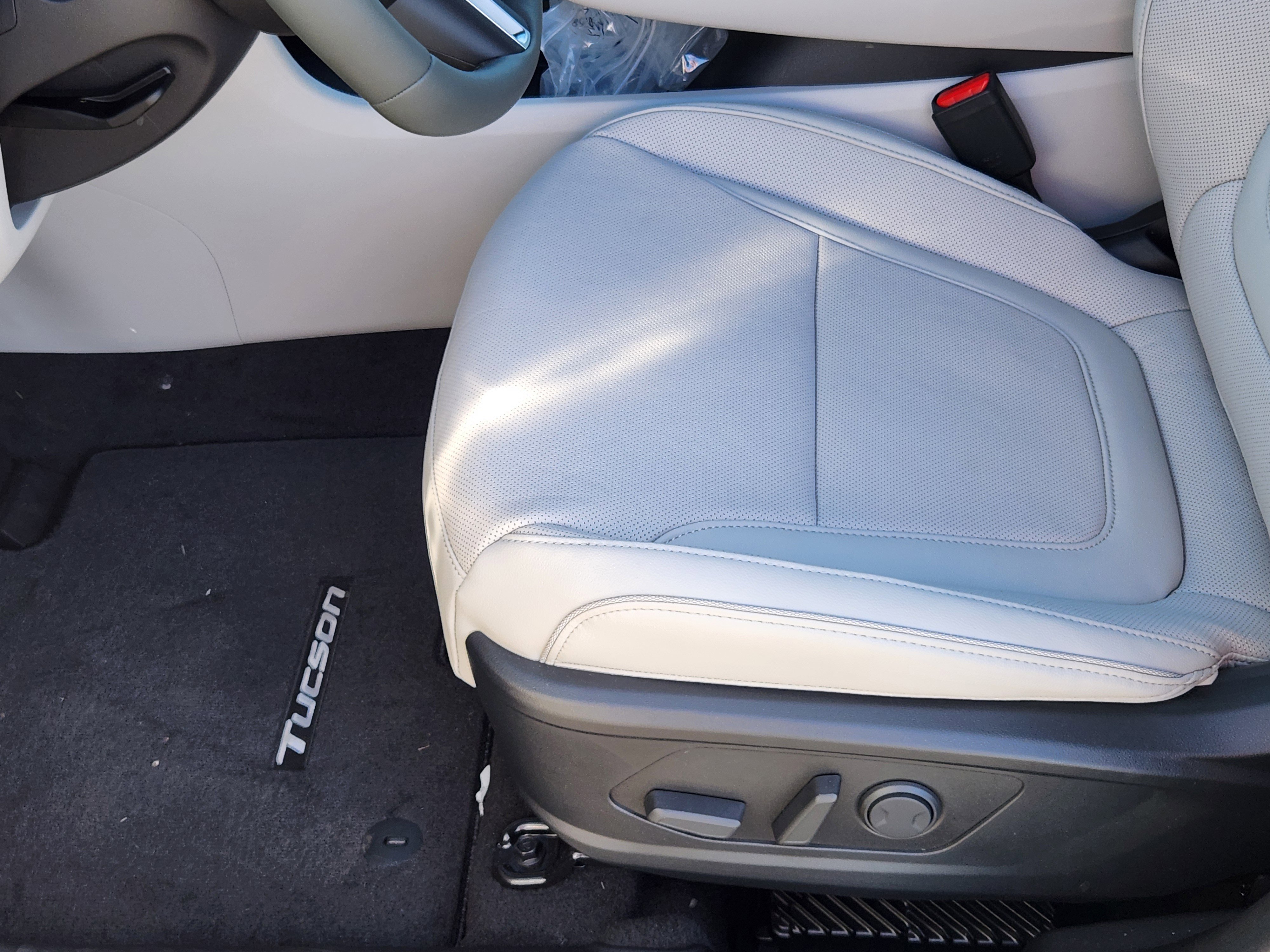 New 2026 Hyundai Tucson Limited image 9