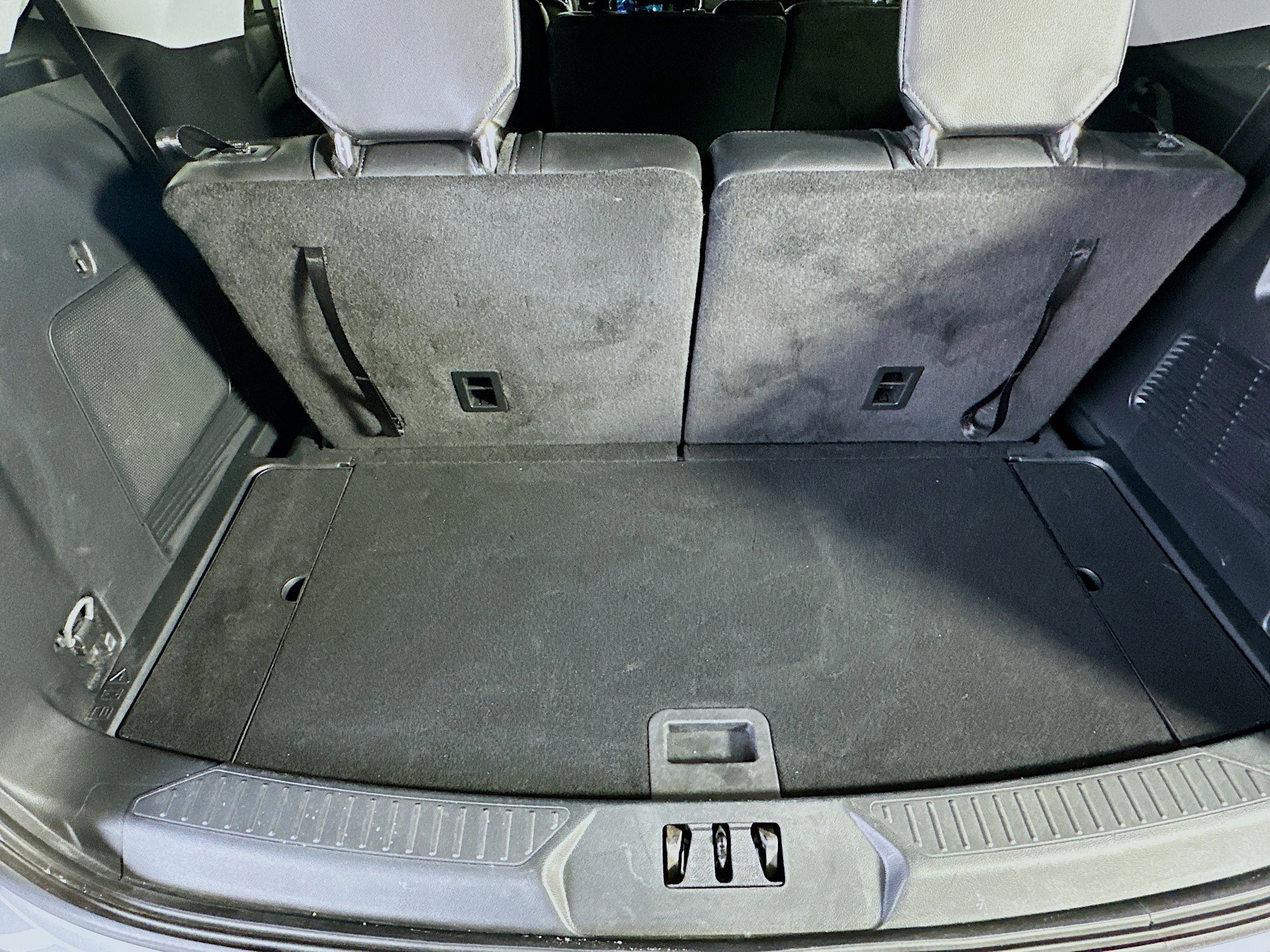 Used 2024 Ford Explorer Limited image 31