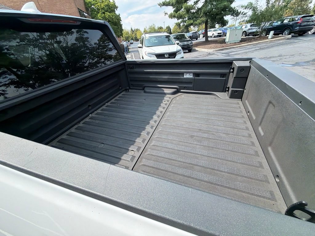 Used 2024 Honda Ridgeline Sport image 12
