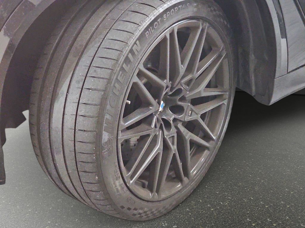 Used 2022 BMW X5 M w/ Competition Package AWD/4WD image 34