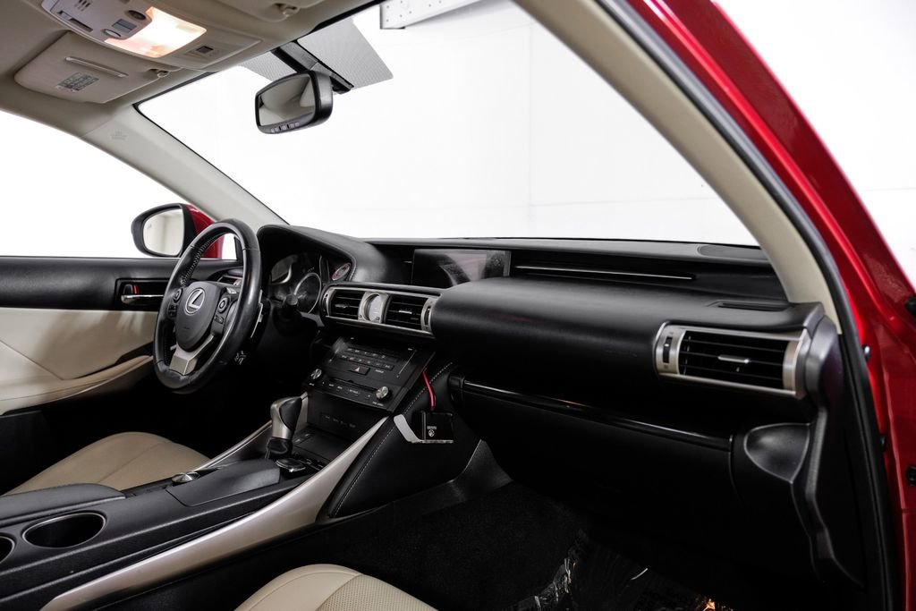 Used 2015 Lexus IS 350 w/ Navigation System Package image 10