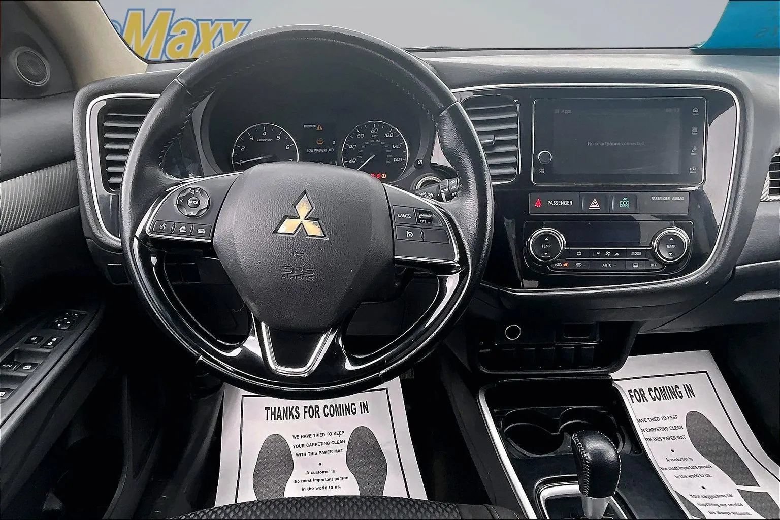 Used 2018 Mitsubishi Outlander SE AWD/4WD image 12