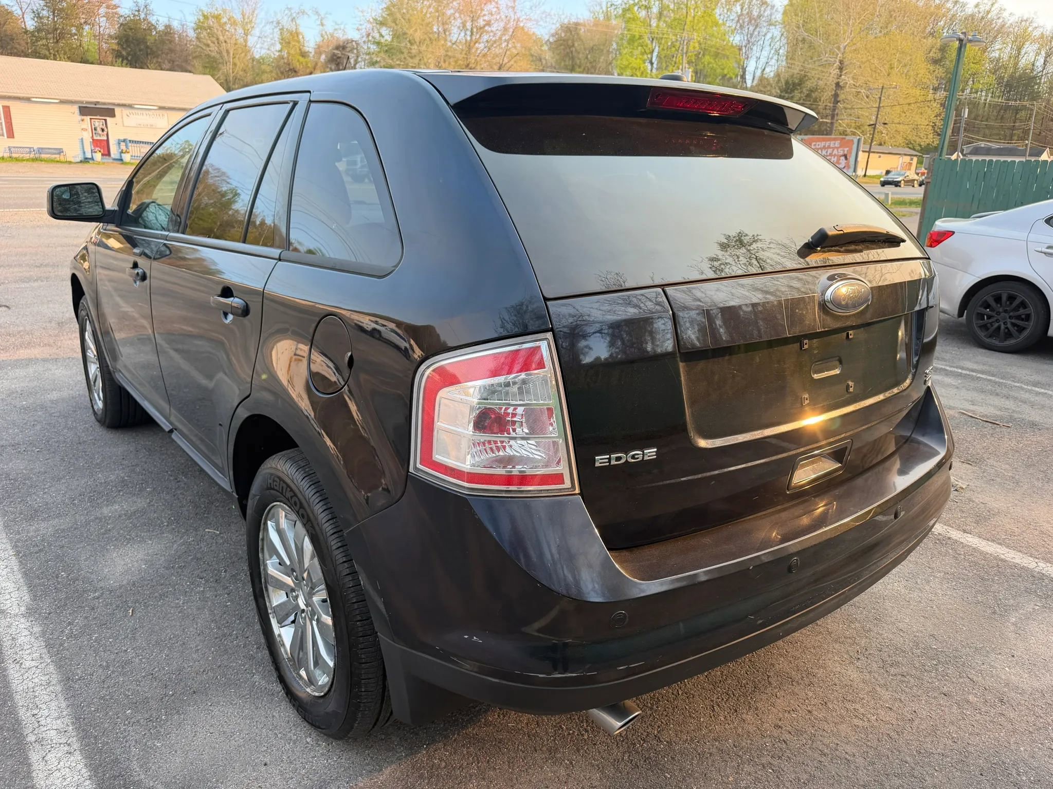 Used 2010 Ford Edge SEL AWD/4WD image 8