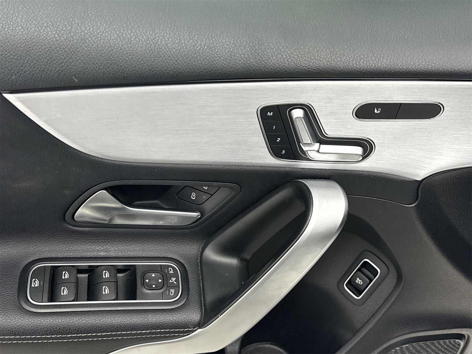 Used 2019 Mercedes-Benz A 220 A 220 w/ Premium Package image 17