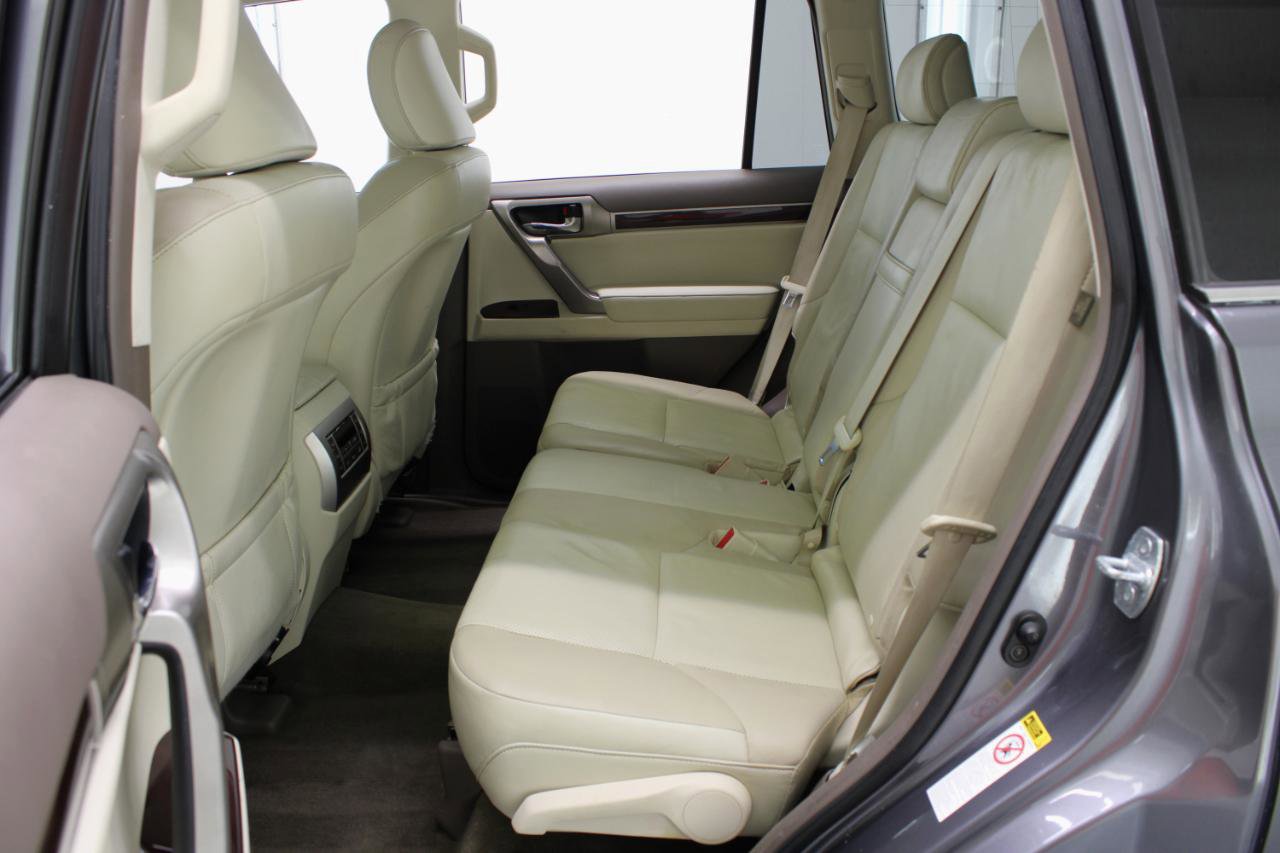 Used 2015 Lexus GX 460 w/ Premium Package AWD/4WD image 38