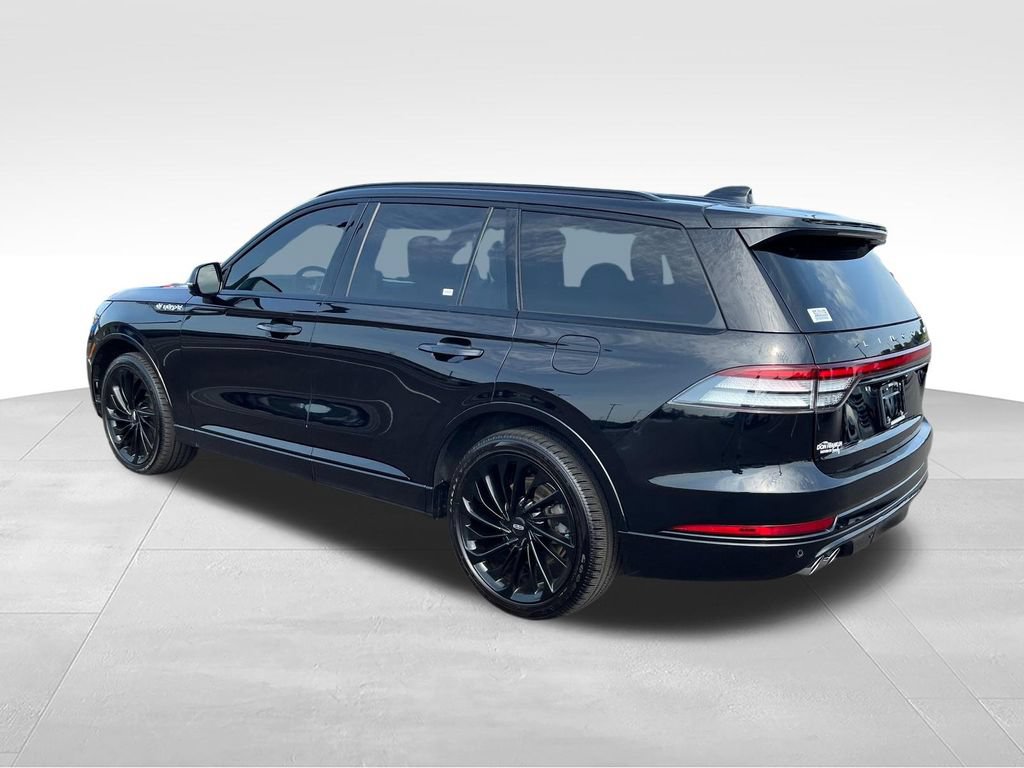 Used 2025 Lincoln Aviator Reserve w/ Jet Appearance Package AWD/4WD image 3