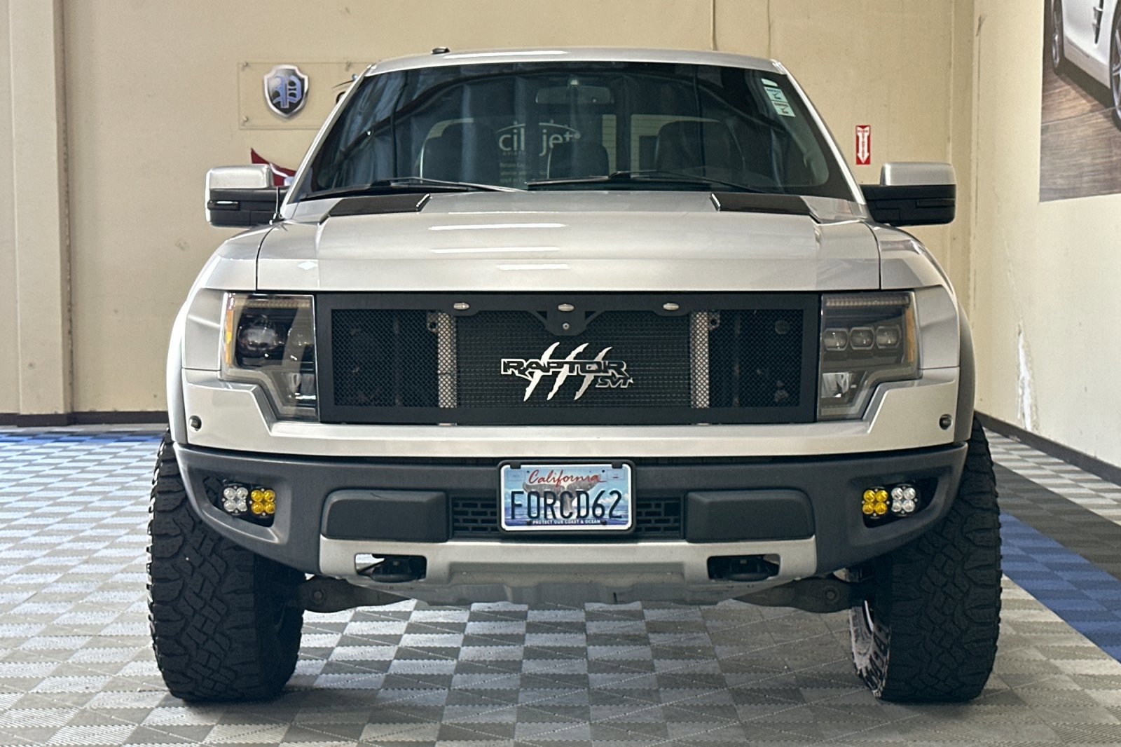 Used 2012 Ford F150 Raptor w/ Raptor Luxury Pkg image 9