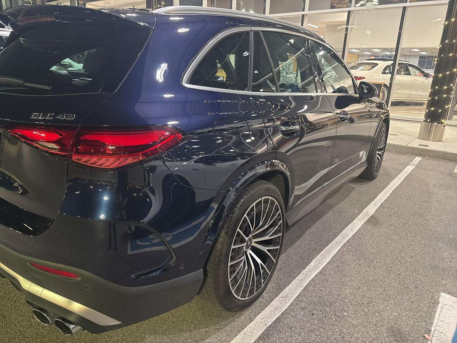 Used 2024 Mercedes-Benz GLC 43 AMG 4MATIC image 4