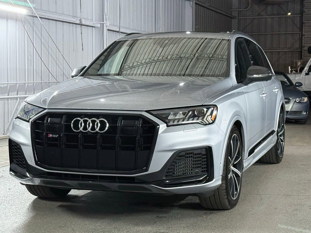Used 2021 Audi SQ7 Premium Plus w/ Executive Package image 1