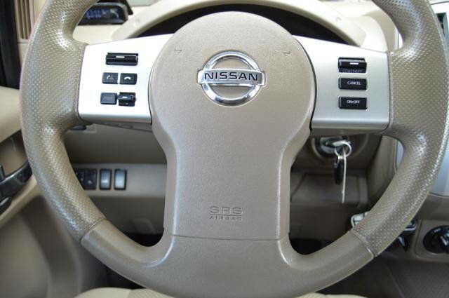 Used 2013 Nissan Frontier SV AWD/4WD image 19