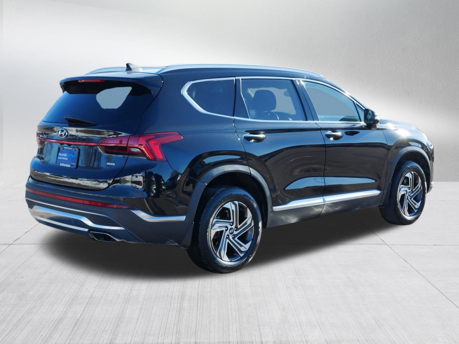 Certified 2023 Hyundai Santa Fe SEL w/ Premium Package image 7