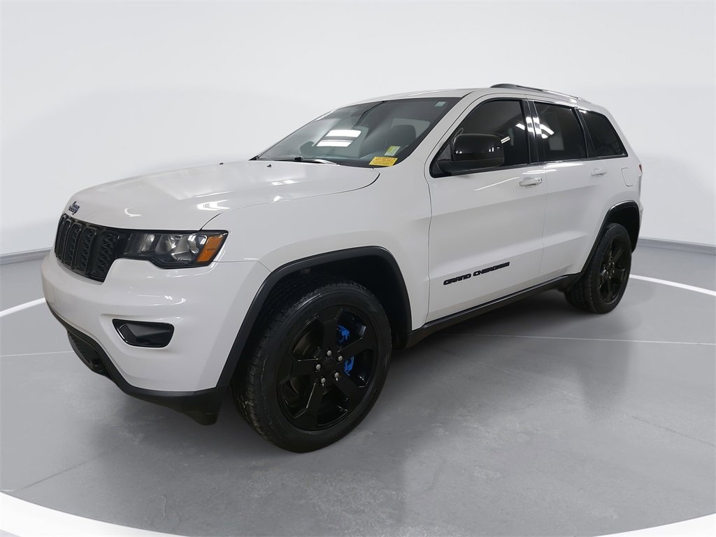 Used 2019 Jeep Grand Cherokee Laredo image 9
