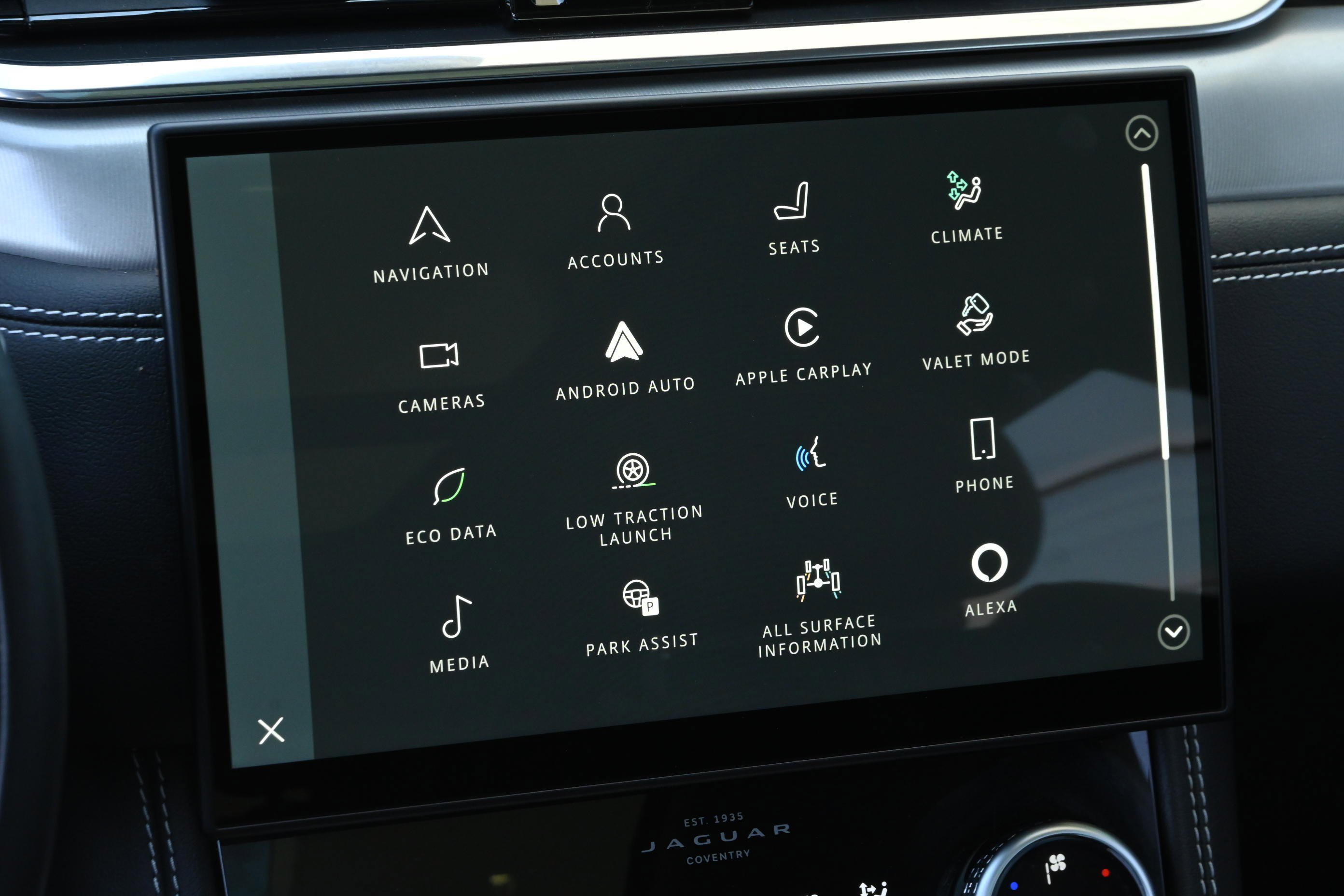 Used 2025 Jaguar F-PACE R-Dynamic S image 19