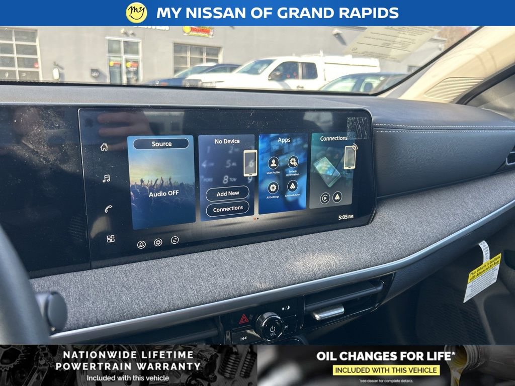 New 2026 Nissan Kicks SV w/ Charging Package image 17