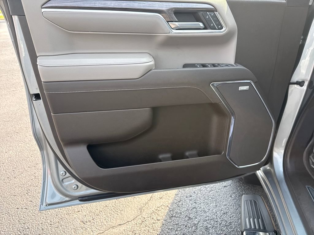 Used 2024 Chevrolet Silverado 1500 LTZ image 12