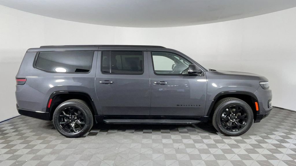 New 2025 Jeep Wagoneer L Series II image 3