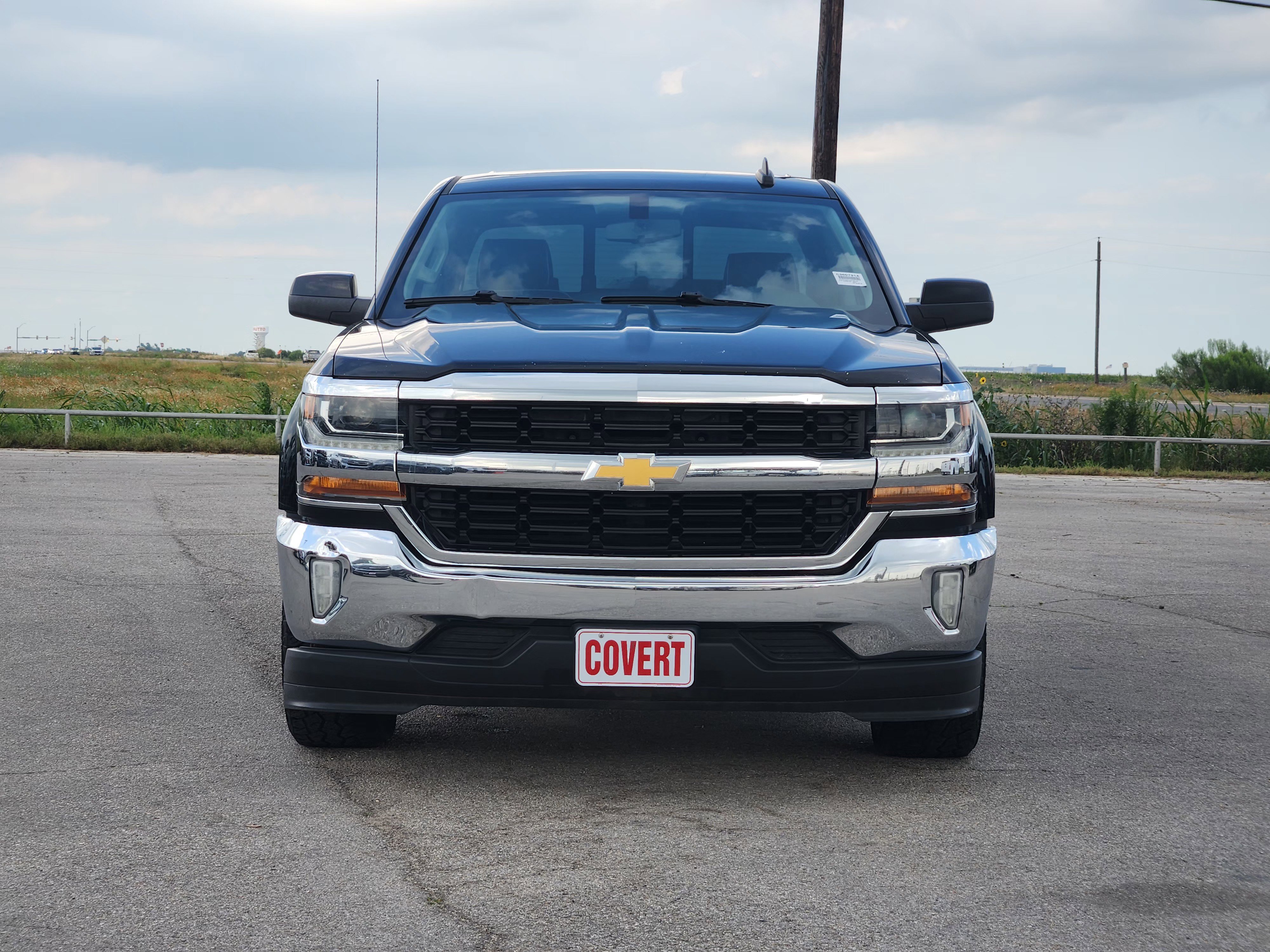 Used 2018 Chevrolet Silverado 1500 LT w/ Texas Edition RWD image 2