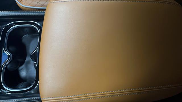 Used 2023 Chrysler Pacifica Pinnacle FWD image 21