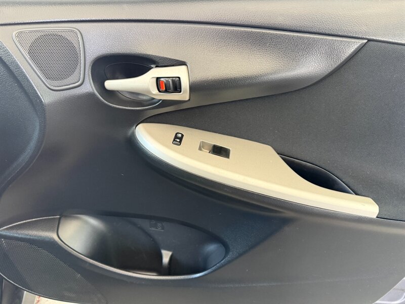 Used 2009 Toyota Corolla XRS FWD image 25