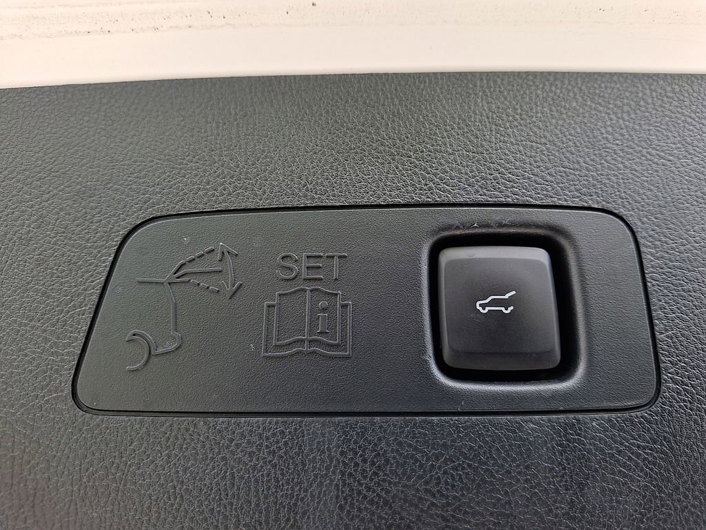 Used 2020 Lincoln Corsair AWD w/ Equipment Group 101A image 34