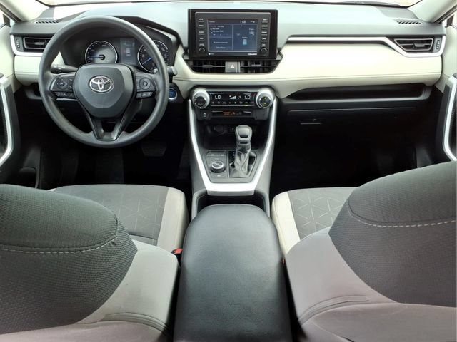 Used 2022 Toyota RAV4 XLE AWD/4WD image 21