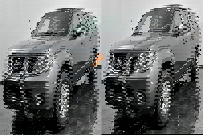 Used 2019 Nissan Frontier SV image 5