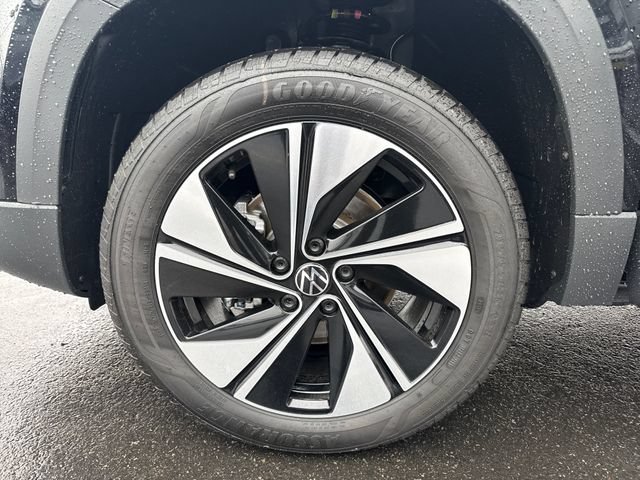 New 2026 Volkswagen Taos SE AWD/4WD image 19