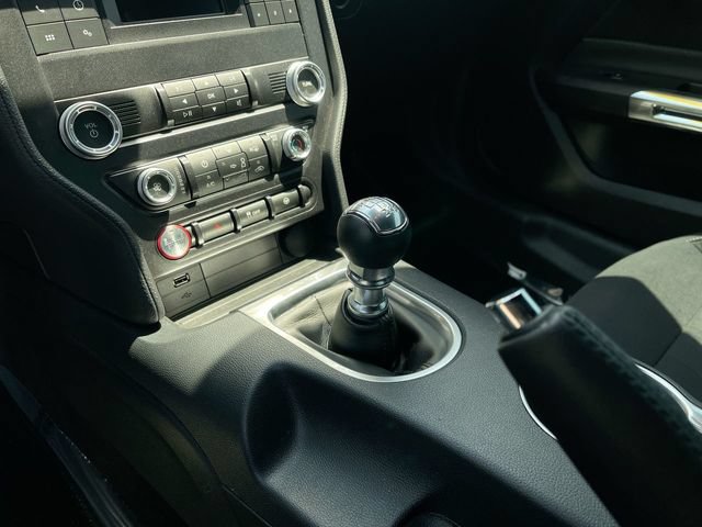 Used 2022 Ford Mustang GT RWD image 15