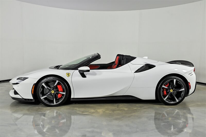 Used 2023 Ferrari SF90 Spider AWD/4WD image 6