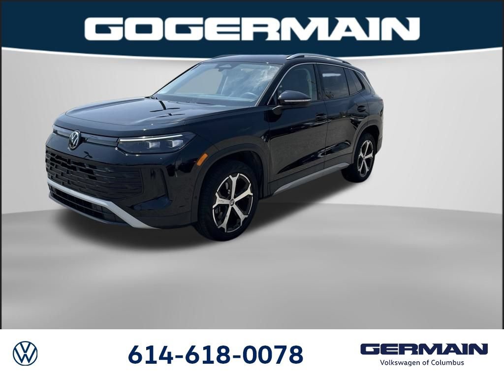 Certified 2025 Volkswagen Tiguan SE AWD/4WD image 1