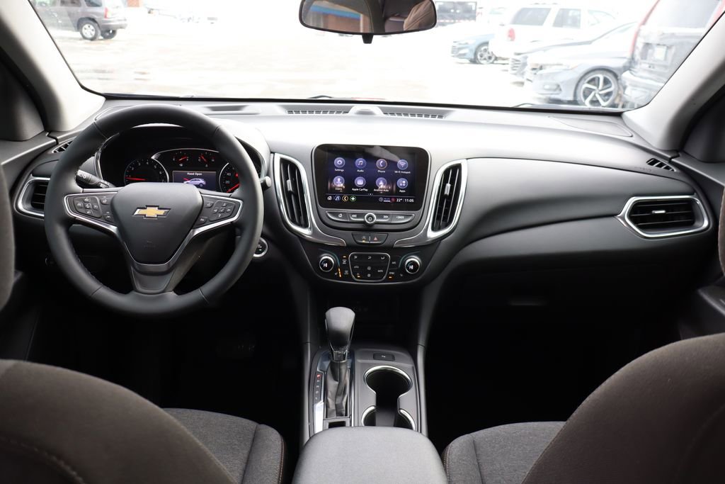 Used 2024 Chevrolet Equinox LT image 39