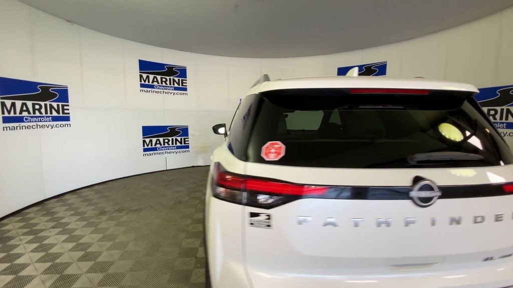 Used 2024 Nissan Pathfinder SL w/ SL Premium Package AWD/4WD image 9