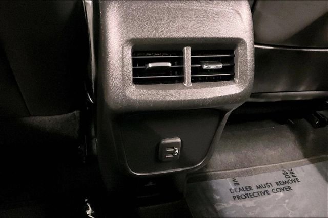 Used 2022 GMC Terrain AT4 w/ LPO, Roadside Safety Package AWD/4WD image 31