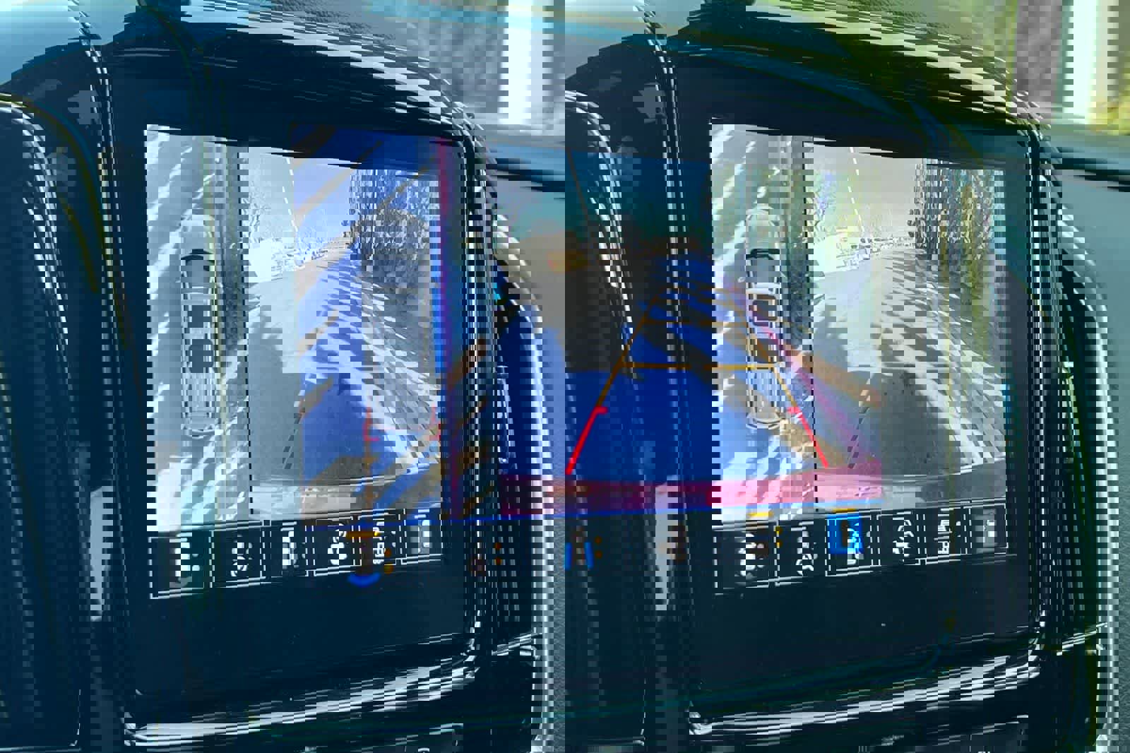 Used 2023 Chevrolet Traverse High Country image 23