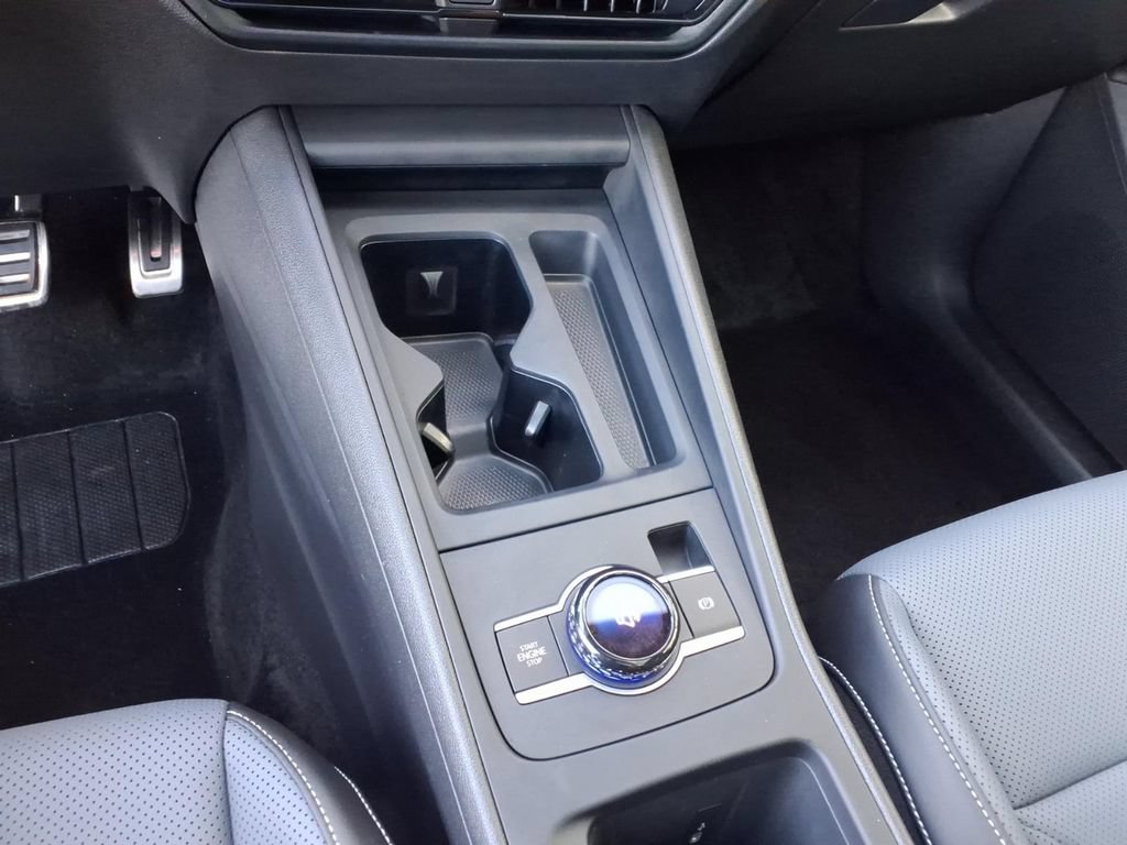 Used 2025 Volkswagen Tiguan SE R-Line AWD/4WD image 29