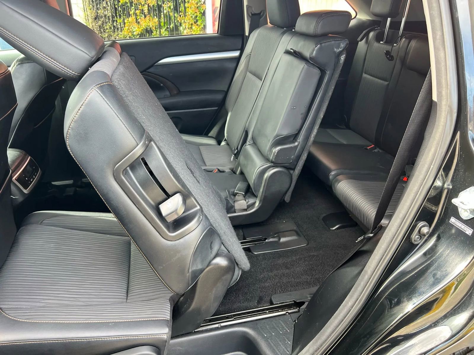 Used 2014 Toyota Highlander Plus image 14