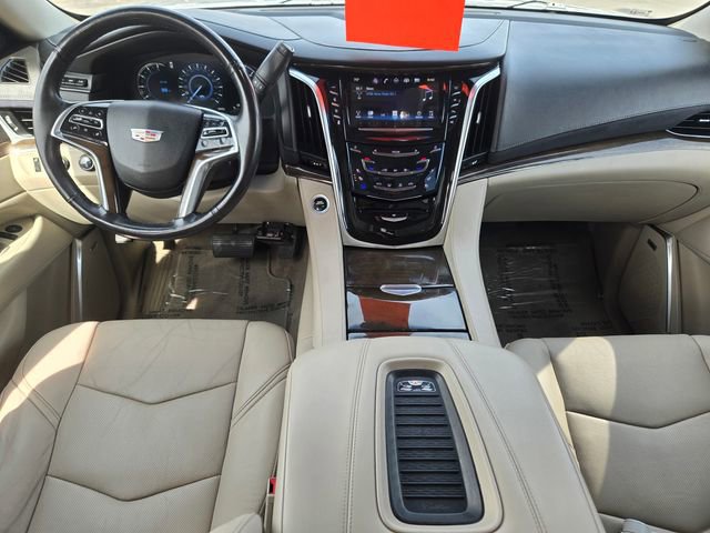 Used 2019 Cadillac Escalade ESV Luxury image 12