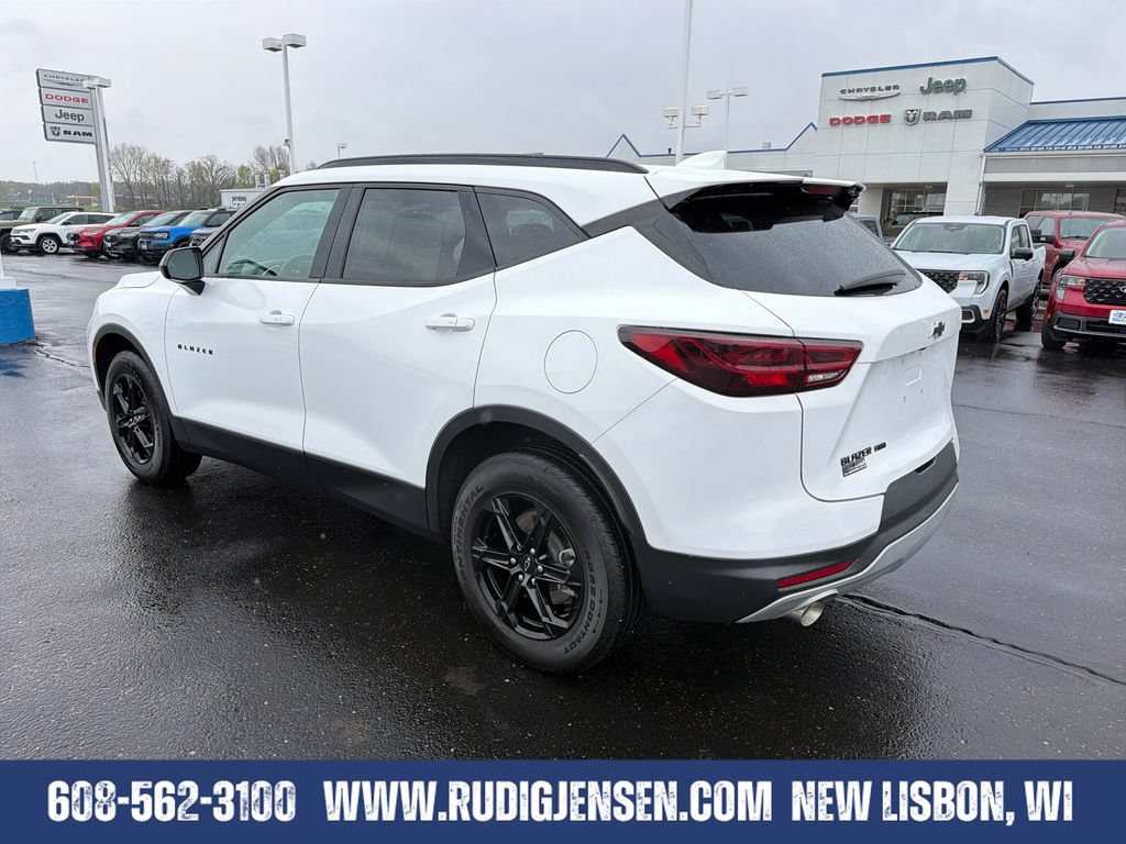 Used 2023 Chevrolet Blazer LT w/ Convenience Package AWD/4WD image 4
