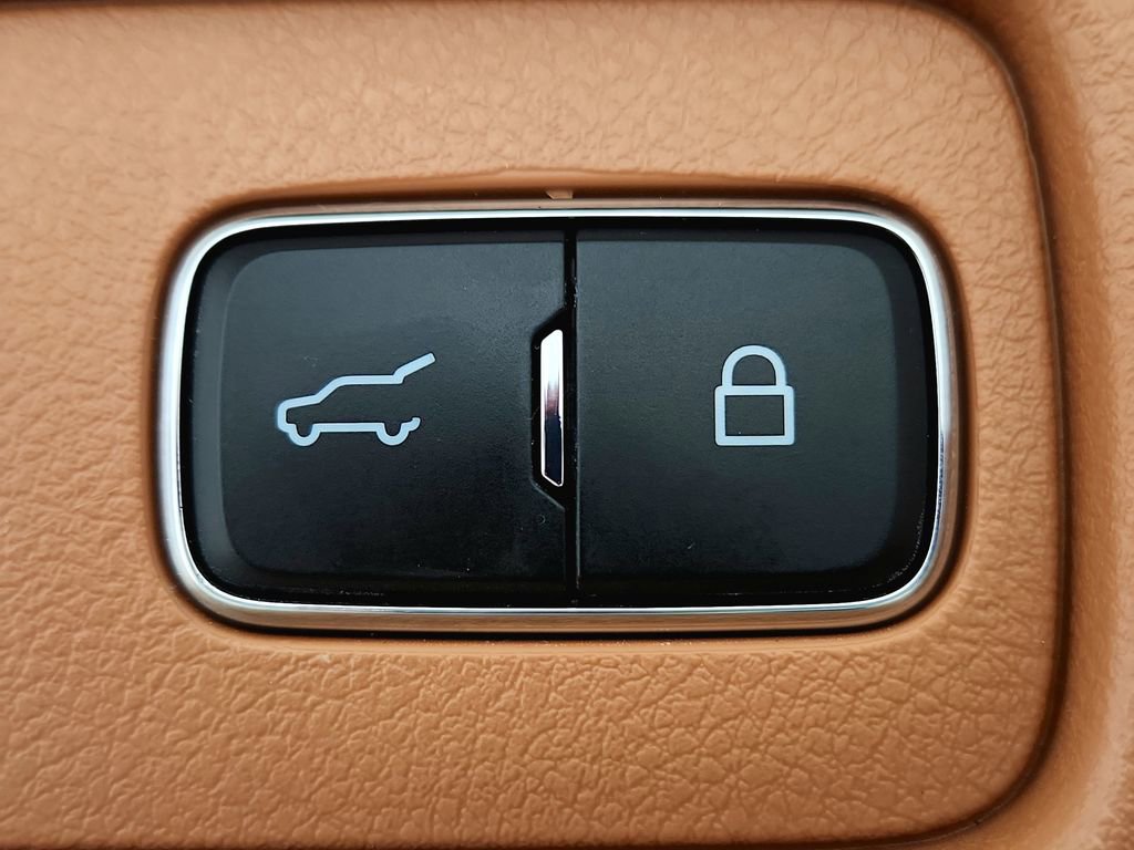 Used 2020 Lincoln Aviator Black Label Grand Touring w/ Class IV Trailer Tow Package image 43