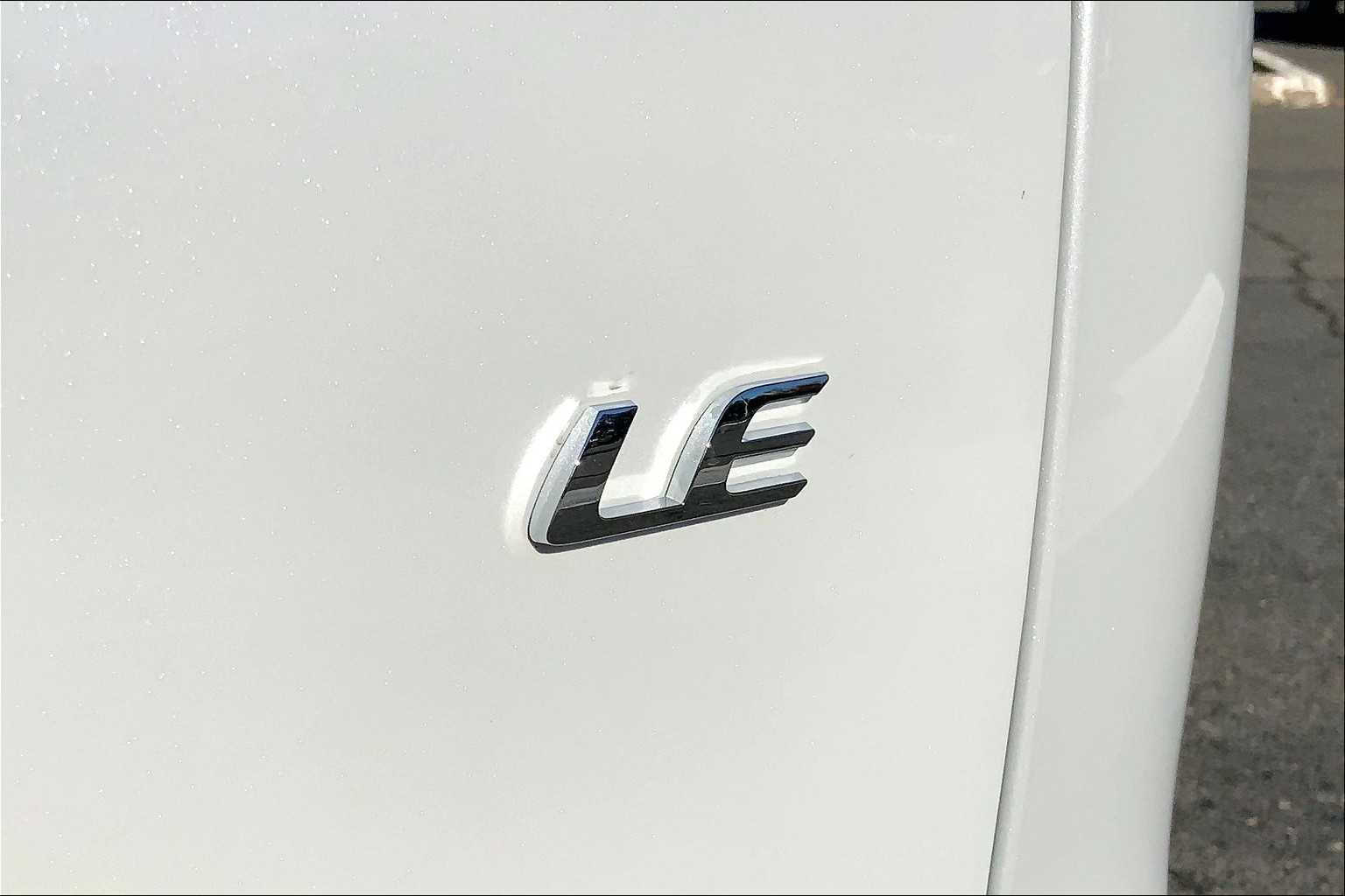 New 2026 Toyota Corolla Cross LE image 15