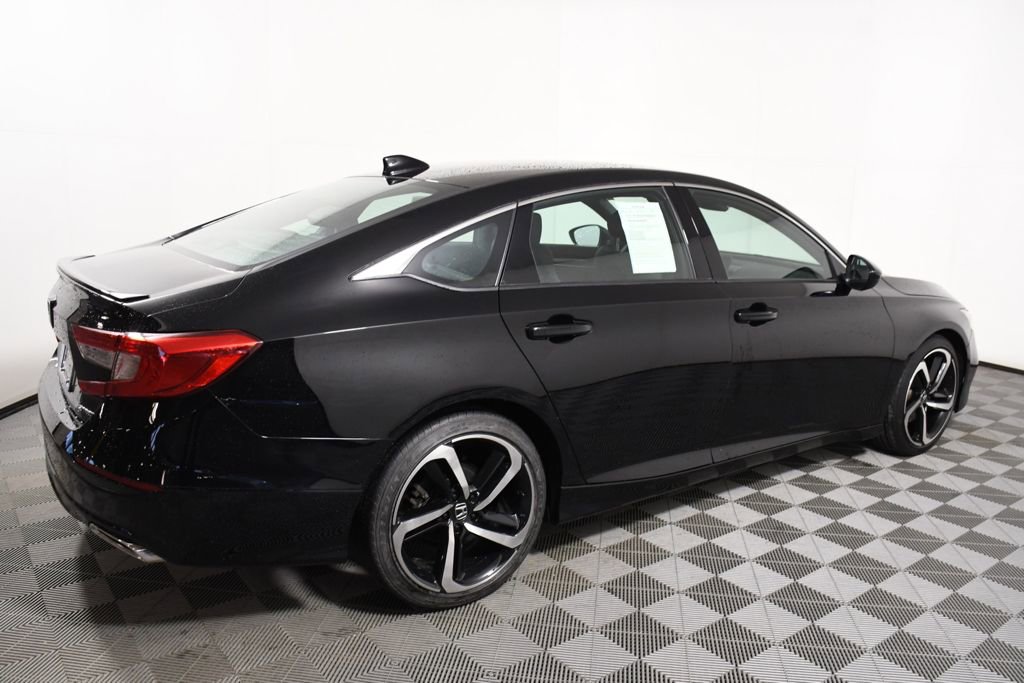 Used 2018 Honda Accord Sport image 7