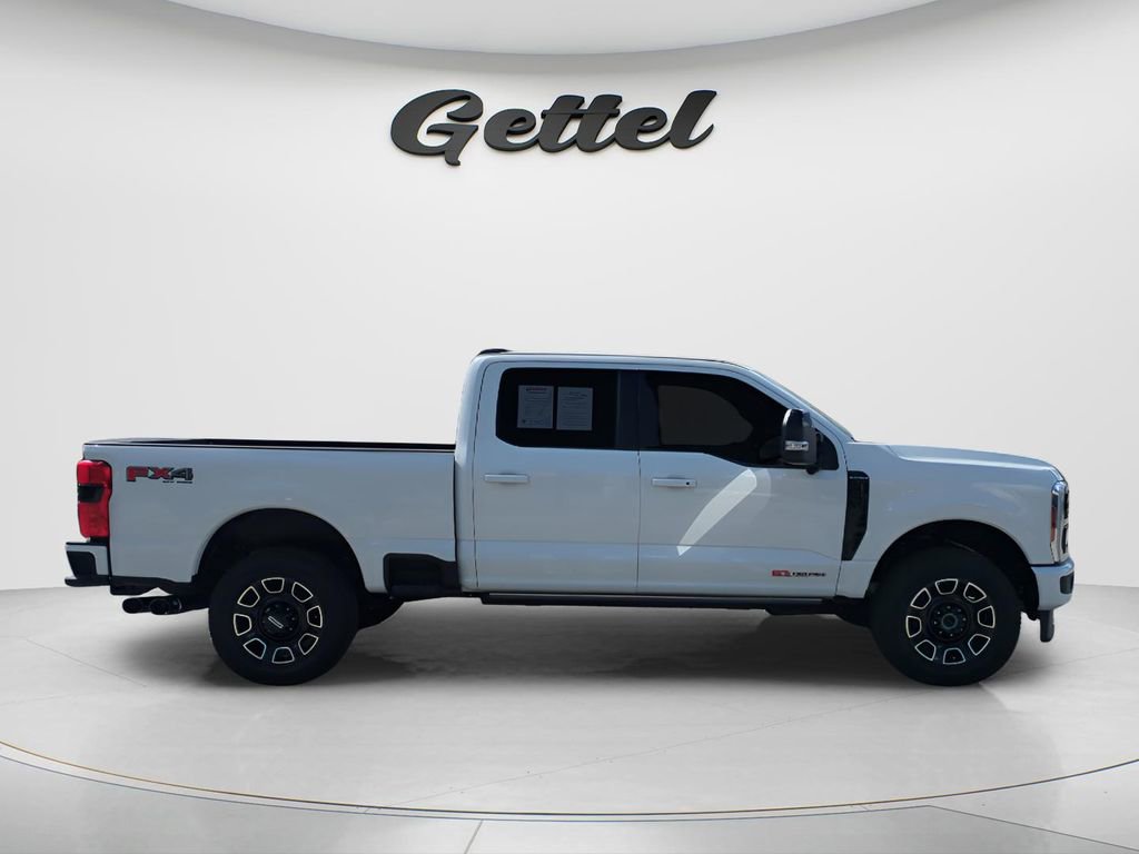 Used 2025 Ford F250 Platinum image 3