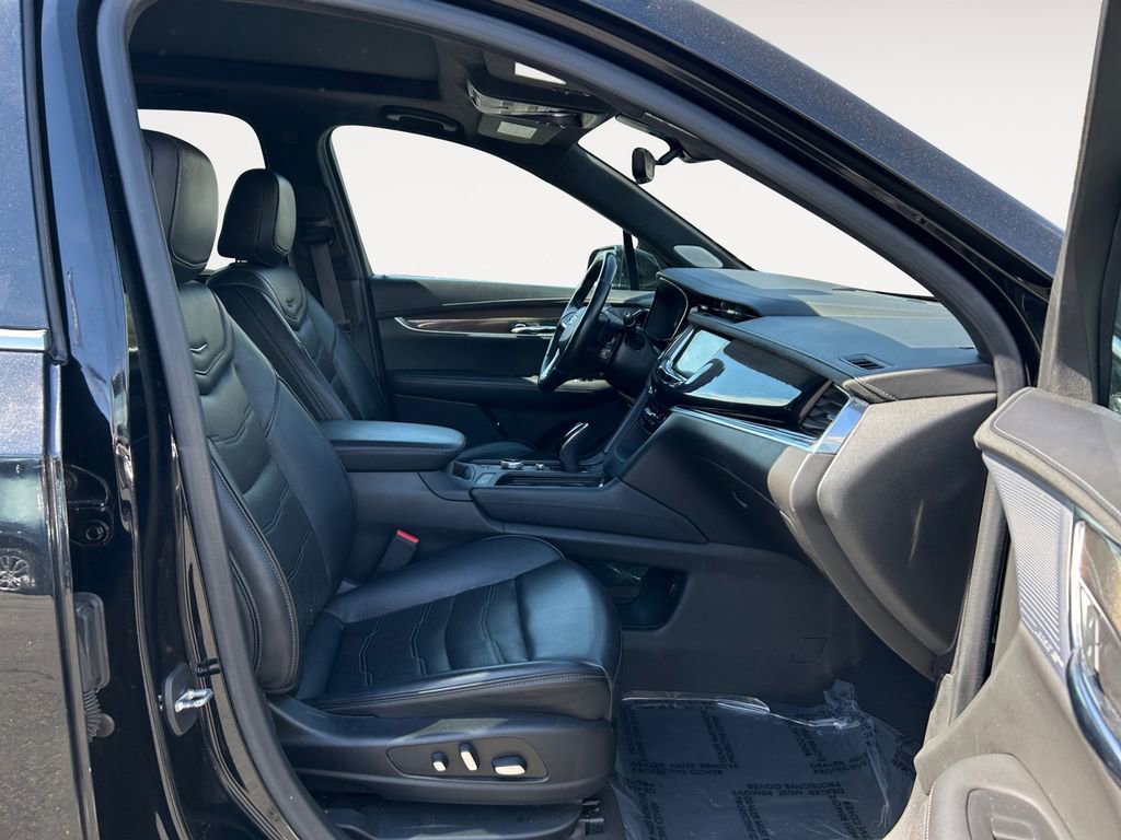 Used 2020 Cadillac XT6 Premium Luxury w/ Platinum Package image 10