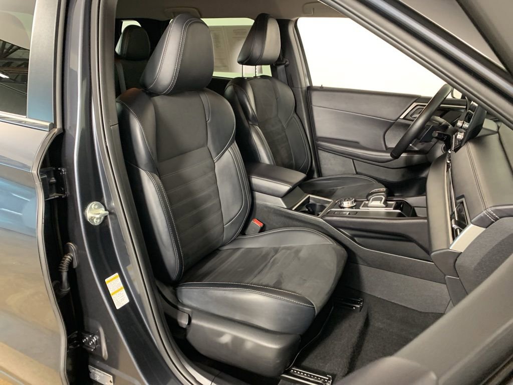 Used 2024 Mitsubishi Outlander SE image 37