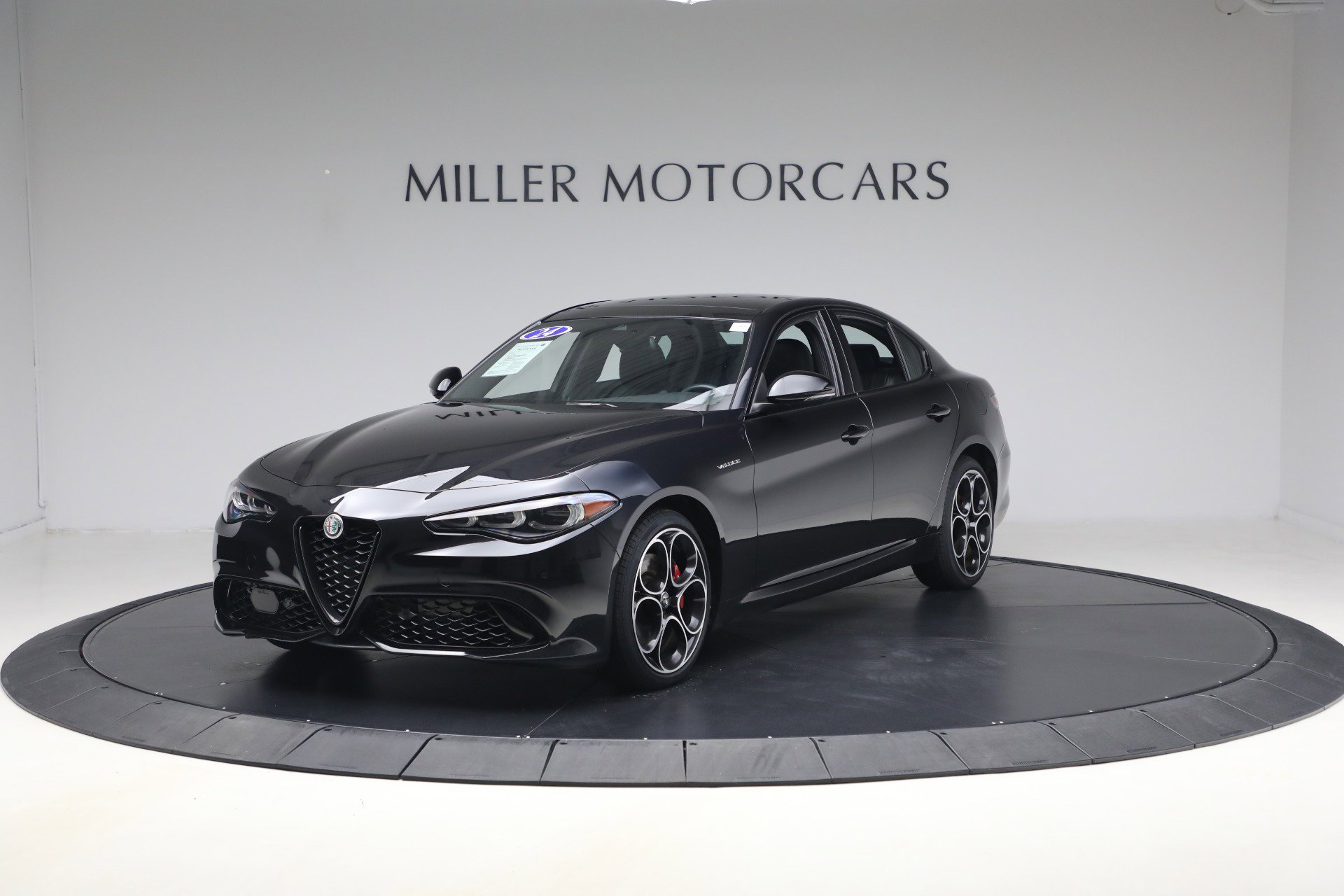 Used 2024 Alfa Romeo Giulia Veloce image 2