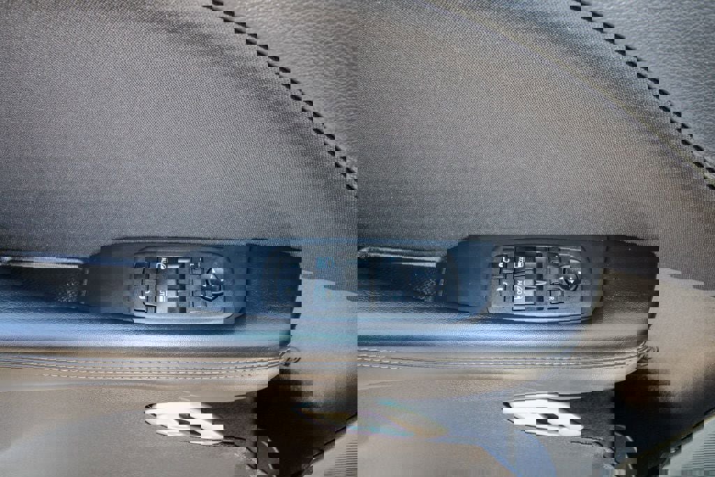 Used 2022 Dodge Challenger R/T w/ Blacktop Package image 11