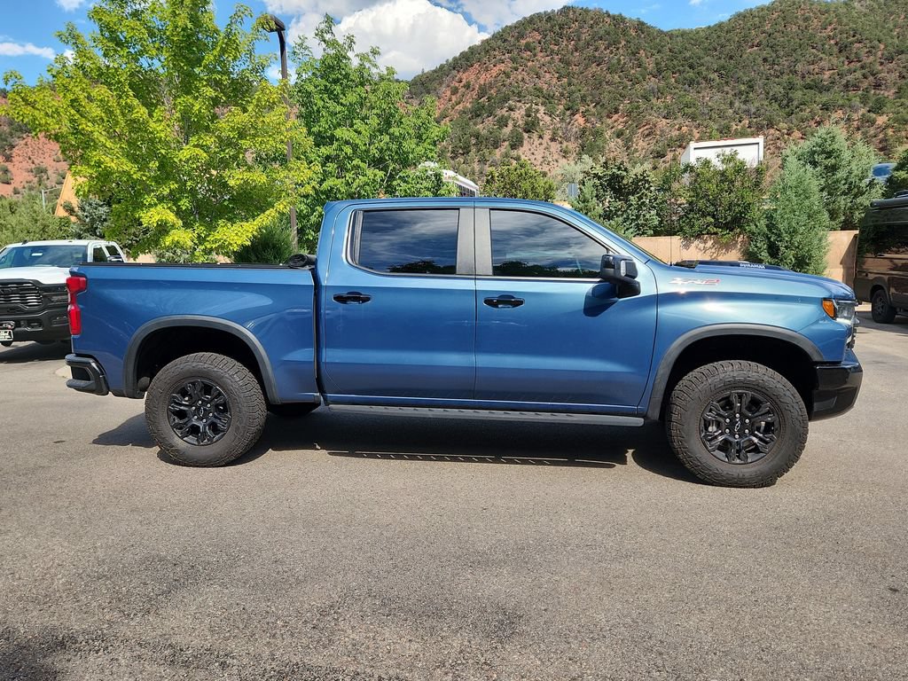 Used 2024 Chevrolet Silverado 1500 ZR2 w/ Technology Package AWD/4WD image 2