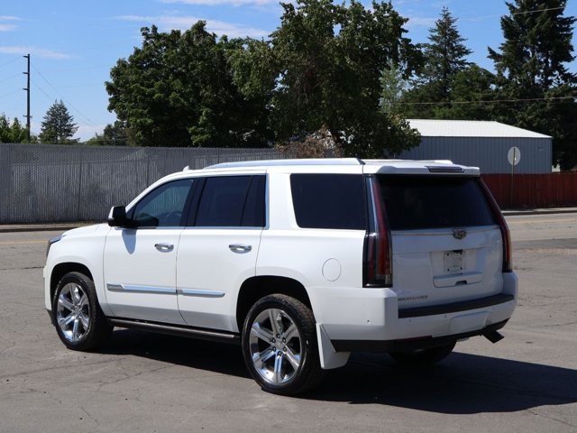 Used 2017 Cadillac Escalade Platinum AWD/4WD image 9